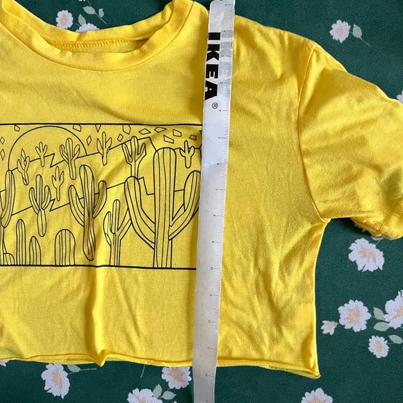 Crop Top Bundle | Yellow Cacti + Flamingos - Picture 8 of 10